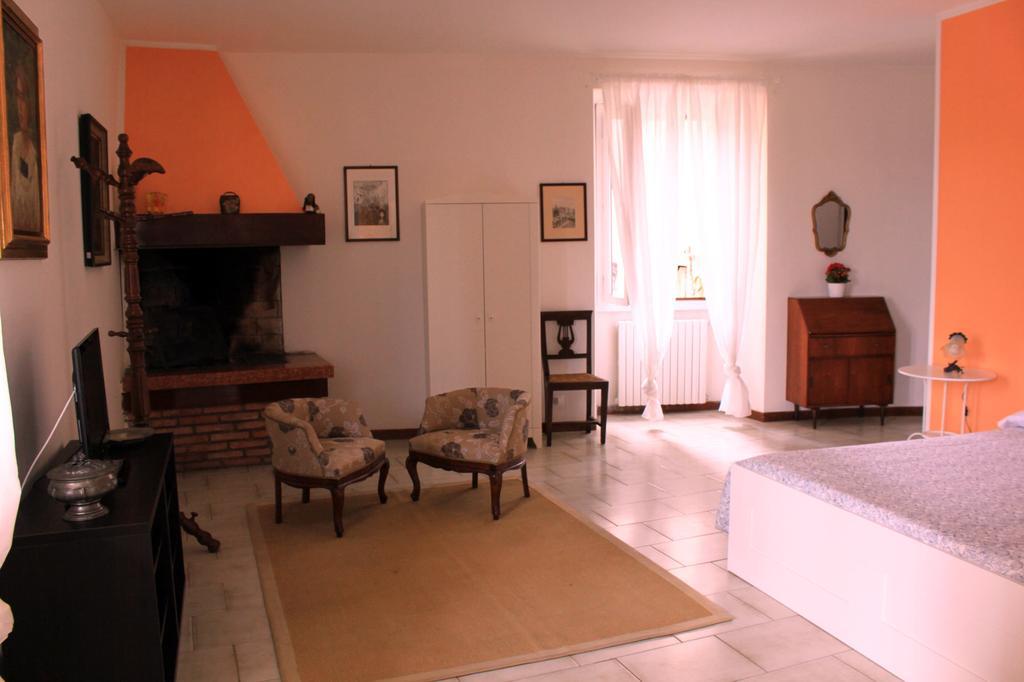 Tenuta Margherita Guest House Salo Room photo